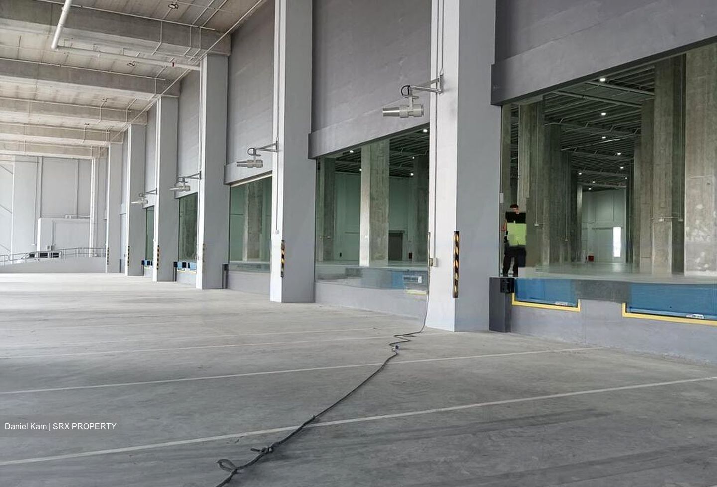West Park Bizcentral (D22), Warehouse #472855791